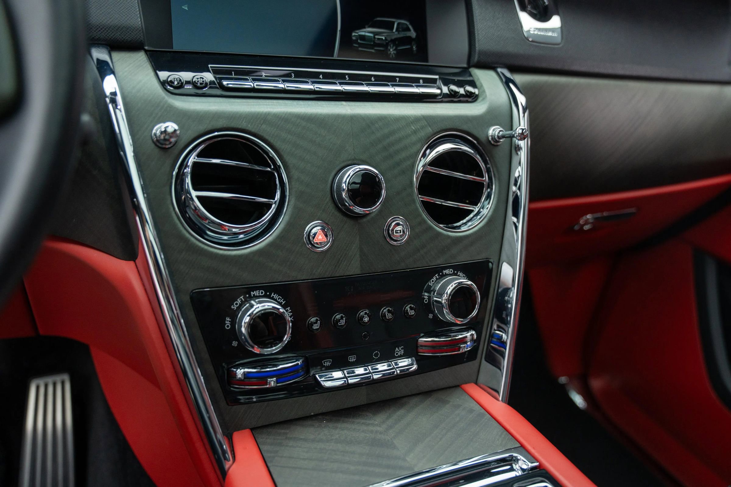 Used 2019 Rolls-Royce Cullinan image 37