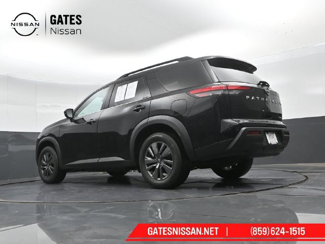 Used 2024 Nissan Pathfinder SV AWD/4WD image 43