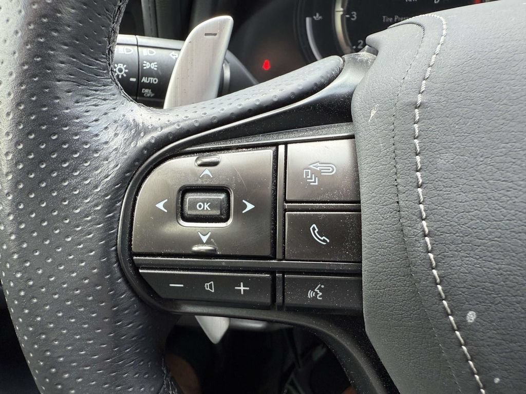 Used 2023 Lexus LC 500 Convertible w/ Touring Package RWD image 21