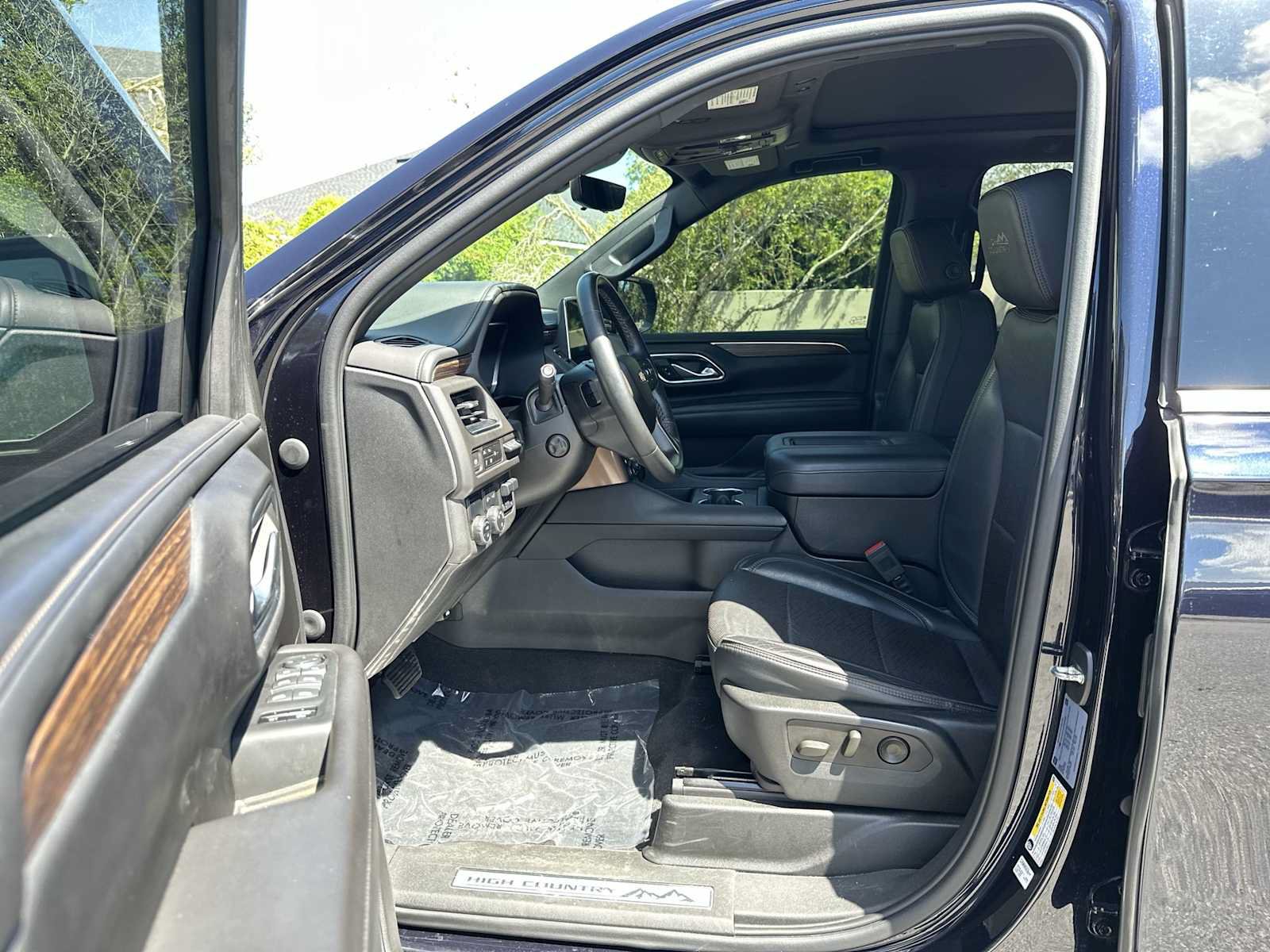 Certified 2023 Chevrolet Suburban High Country w/ Max Trailering Package RWD image 2