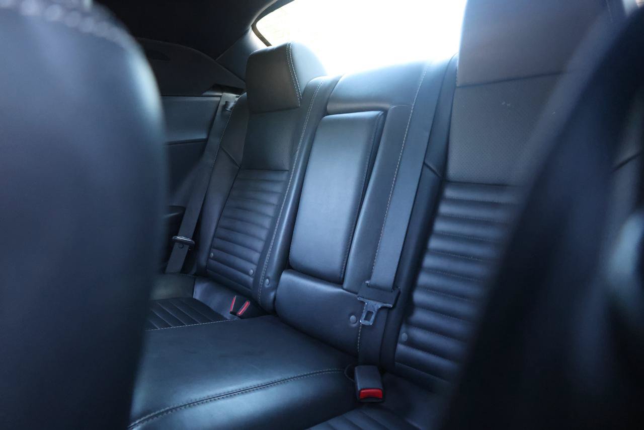 Used 2010 Dodge Challenger R/T RWD image 18