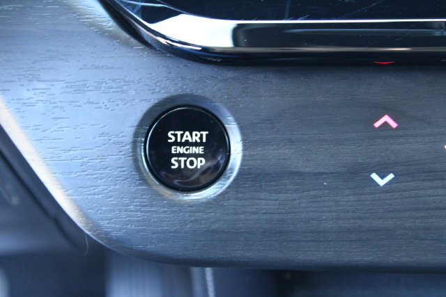 Used 2025 Nissan Murano SV FWD image 23