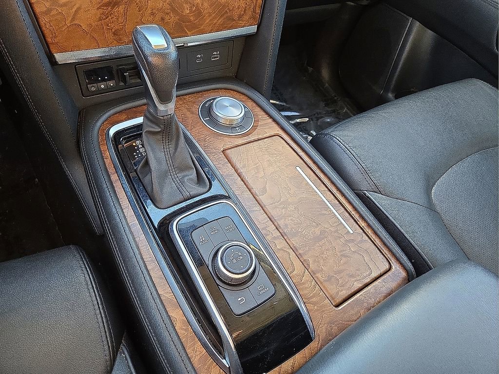 Used 2024 Nissan Armada SL image 30