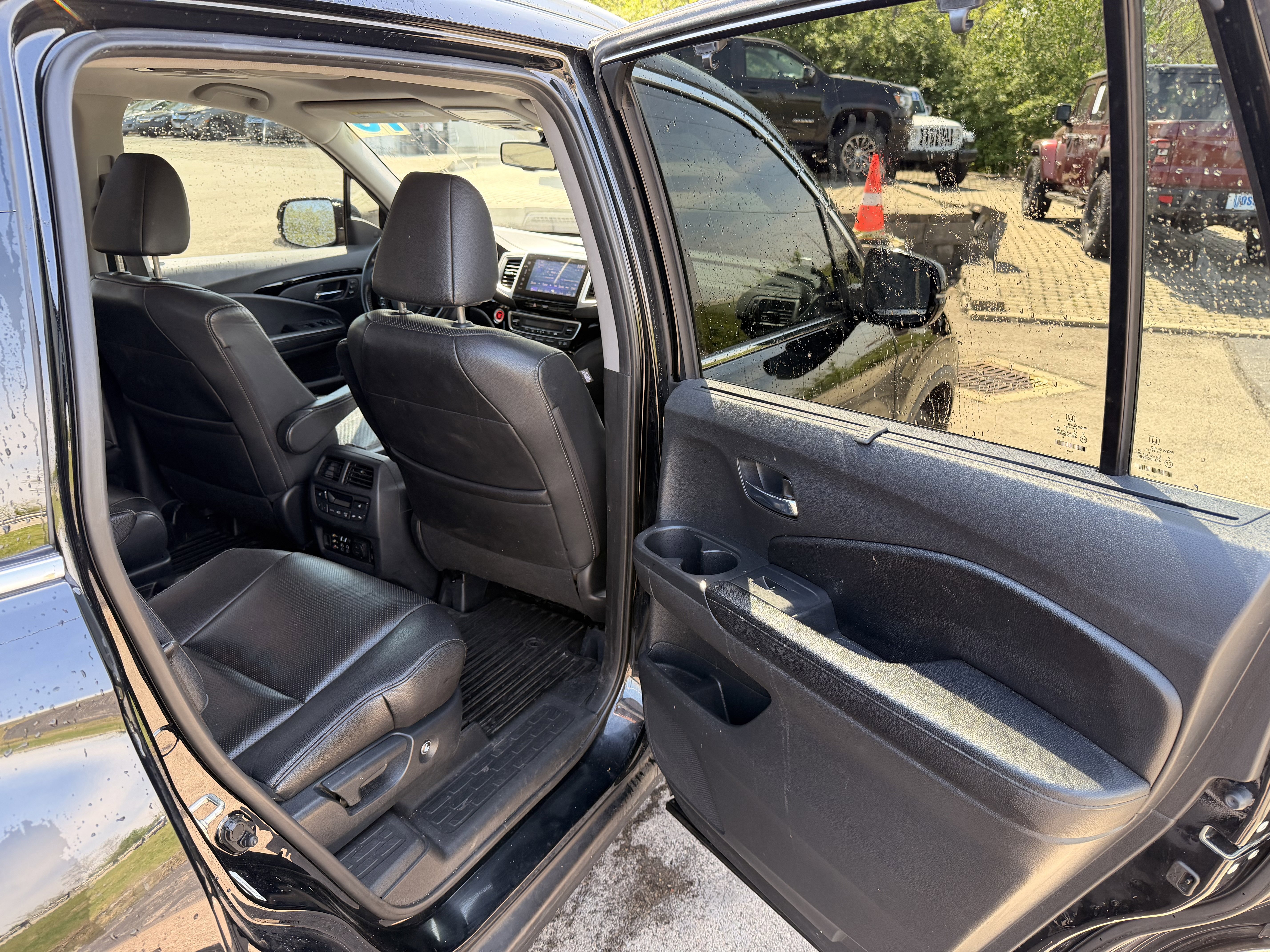 Used 2016 Honda Pilot Elite image 14