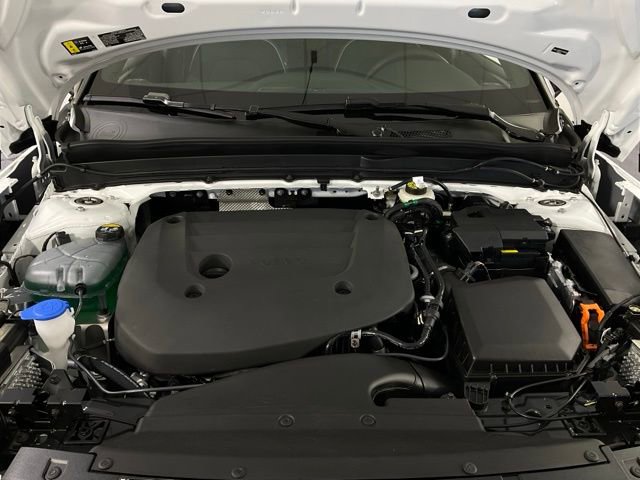 New 2026 Volvo XC40 B5 Ultra w/ Protection Package Premier image 41