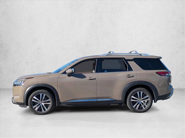 Used 2024 Nissan Pathfinder Platinum image 8