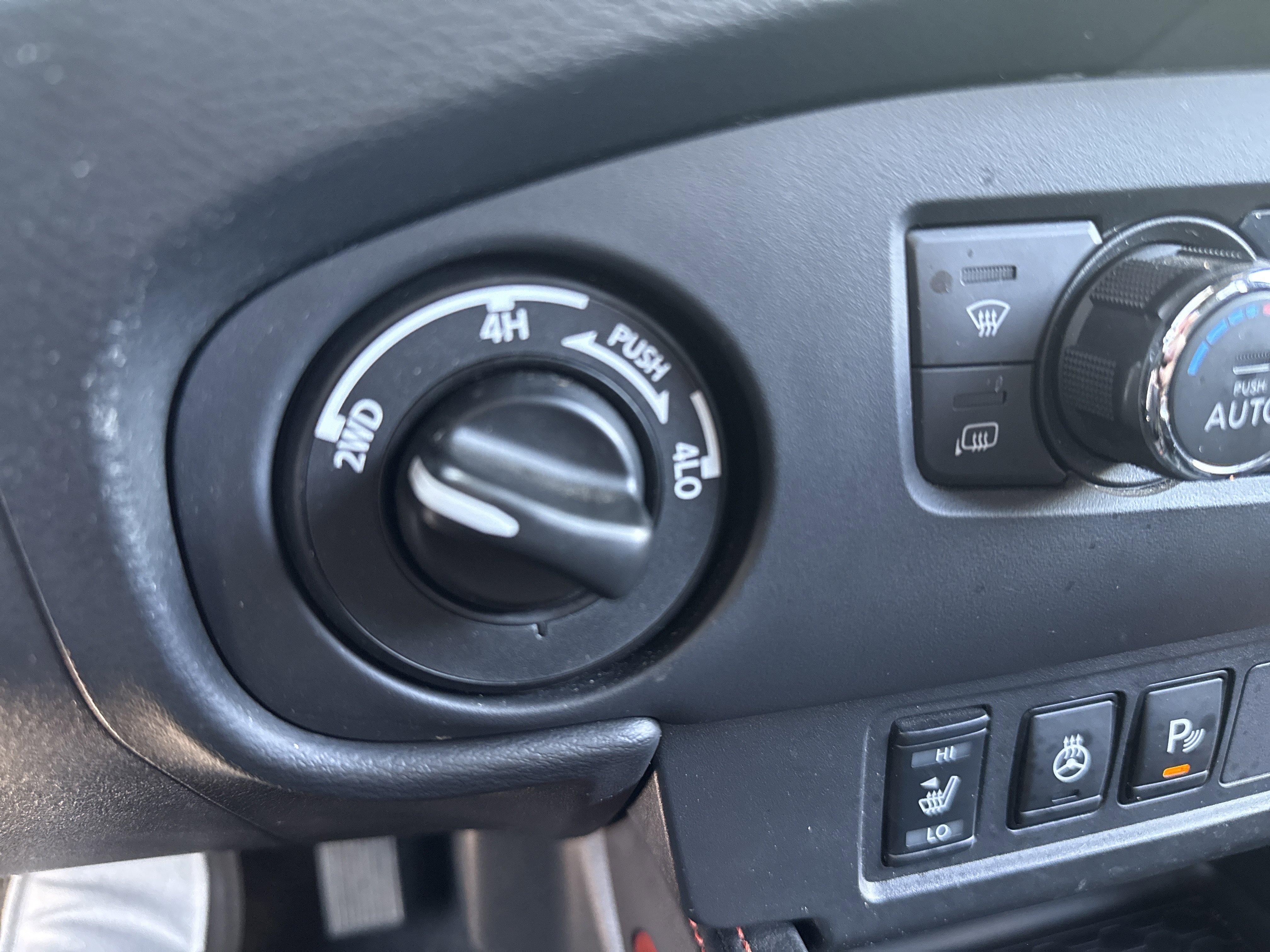 Certified 2023 Nissan Frontier PRO-4X w/ Pro Convenience Package AWD/4WD image 23