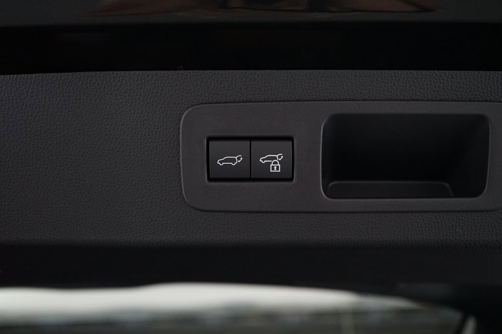 Used 2026 Lexus LX 600 4WD w/ Luxury Package image 38