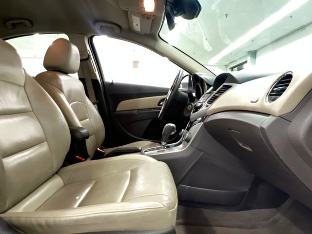 Used 2016 Chevrolet Cruze LT image 16
