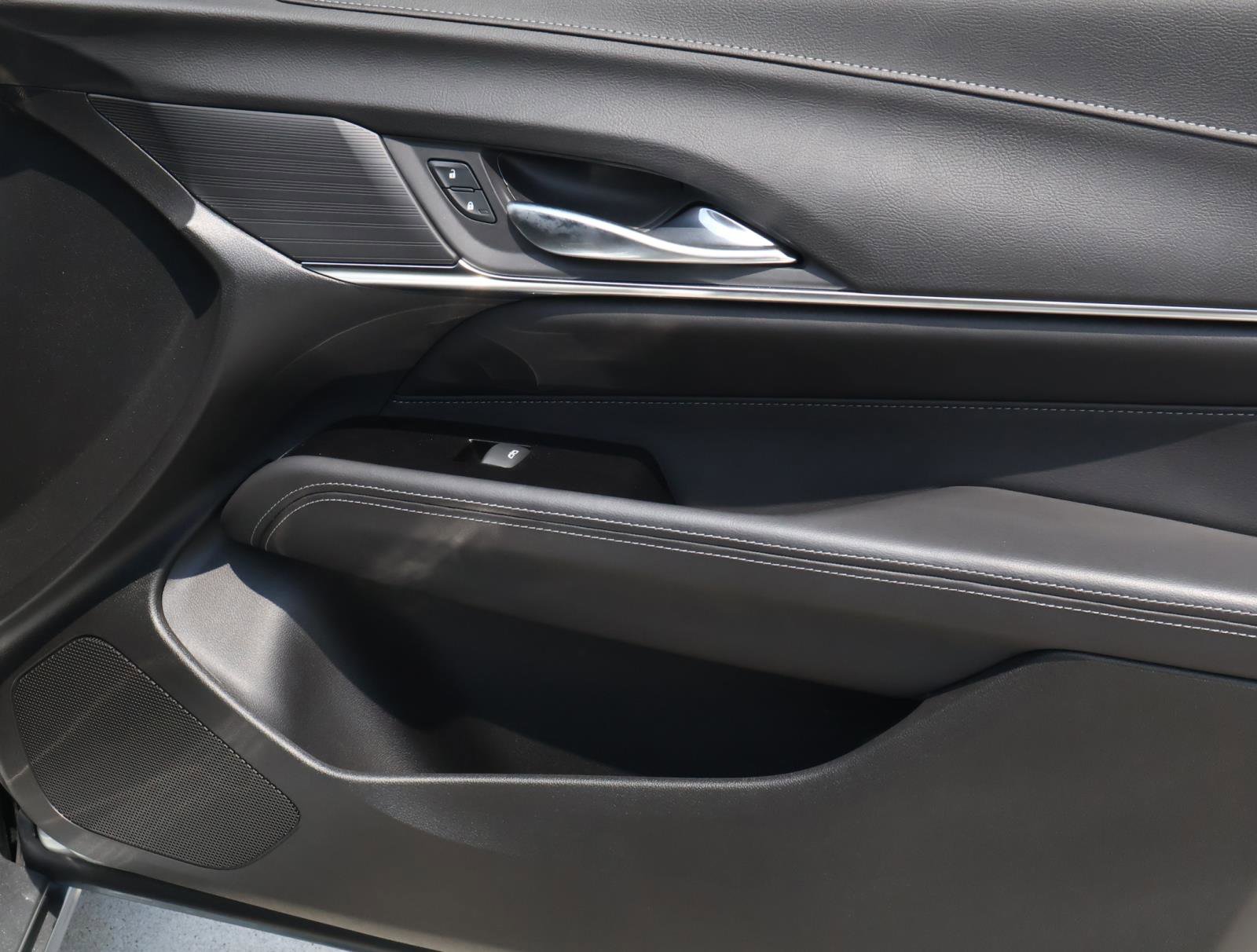 Used 2025 Cadillac CT4 Luxury RWD image 20