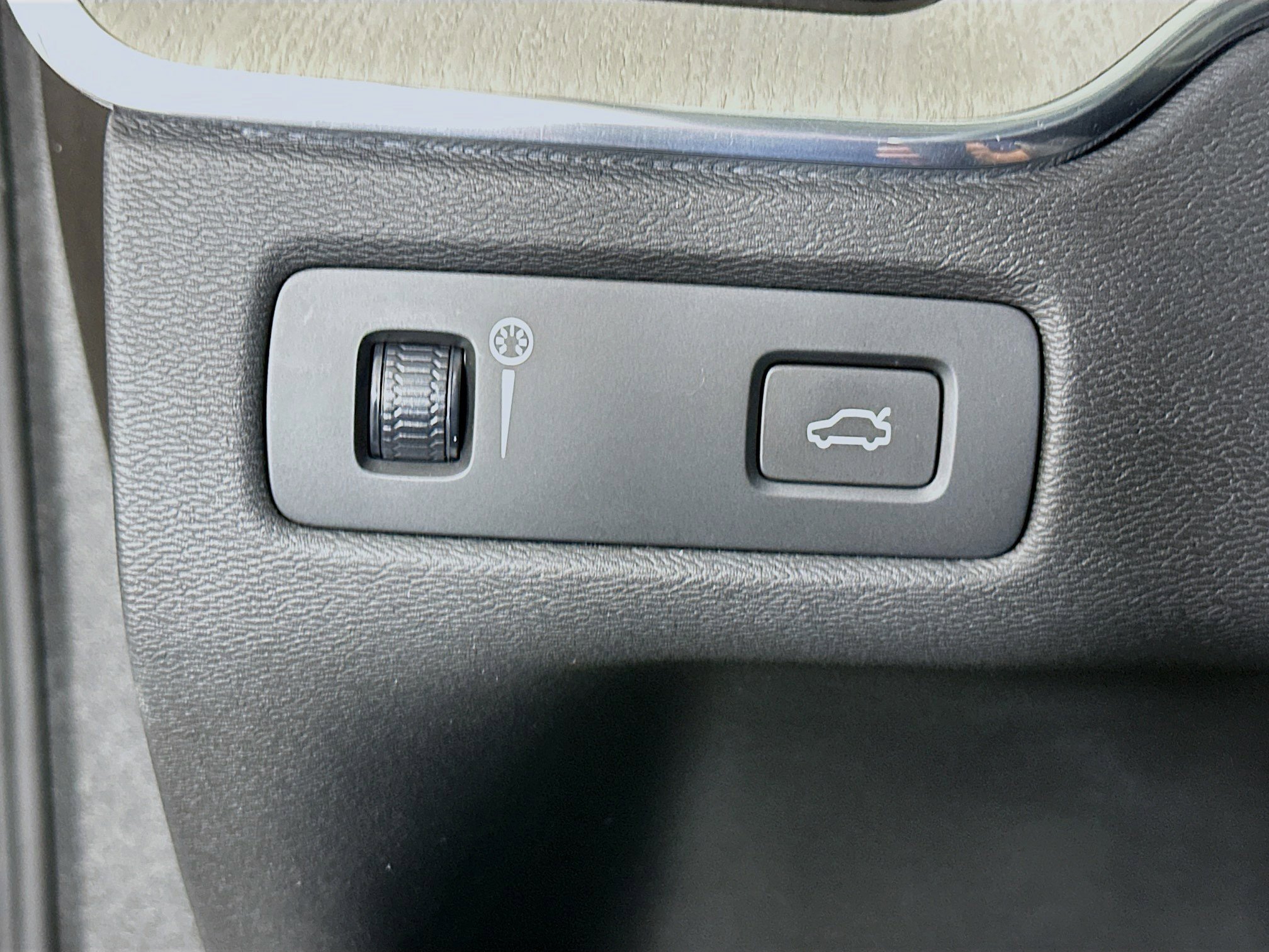 Used 2021 Volvo XC60 T5 Inscription image 17