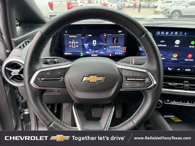 Used 2025 Chevrolet Equinox EV LT w/ Comfort Package FWD image 13