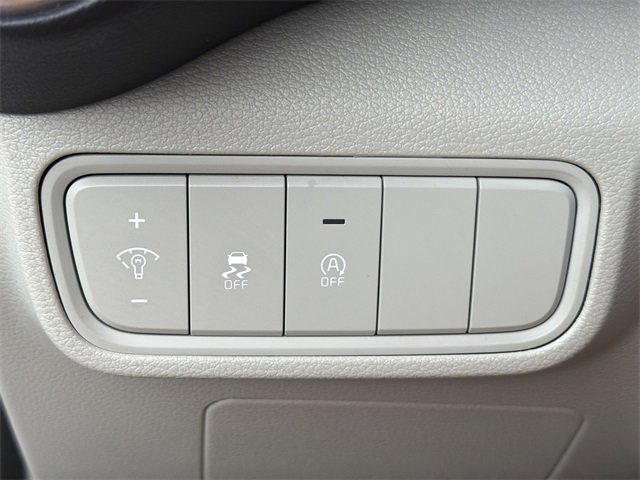 Used 2025 Kia Soul LX image 32