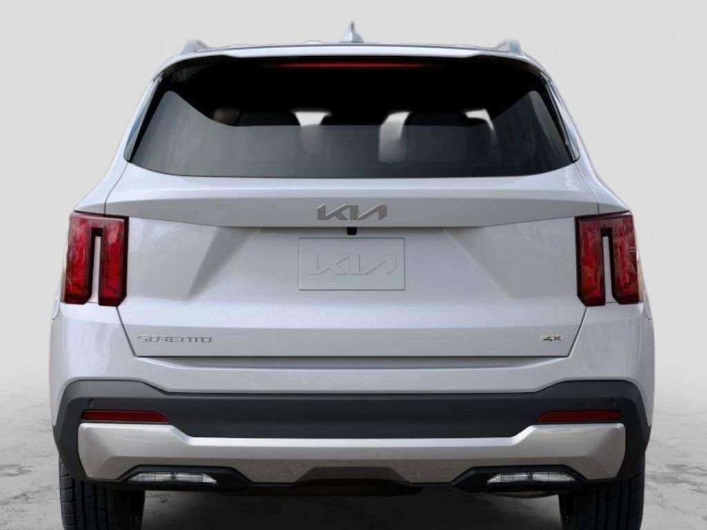Used 2025 Kia Sorento S AWD/4WD image 13
