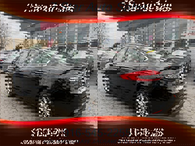 Used 2017 Ford Fusion SE w/ Fusion SE Technology Package image 6