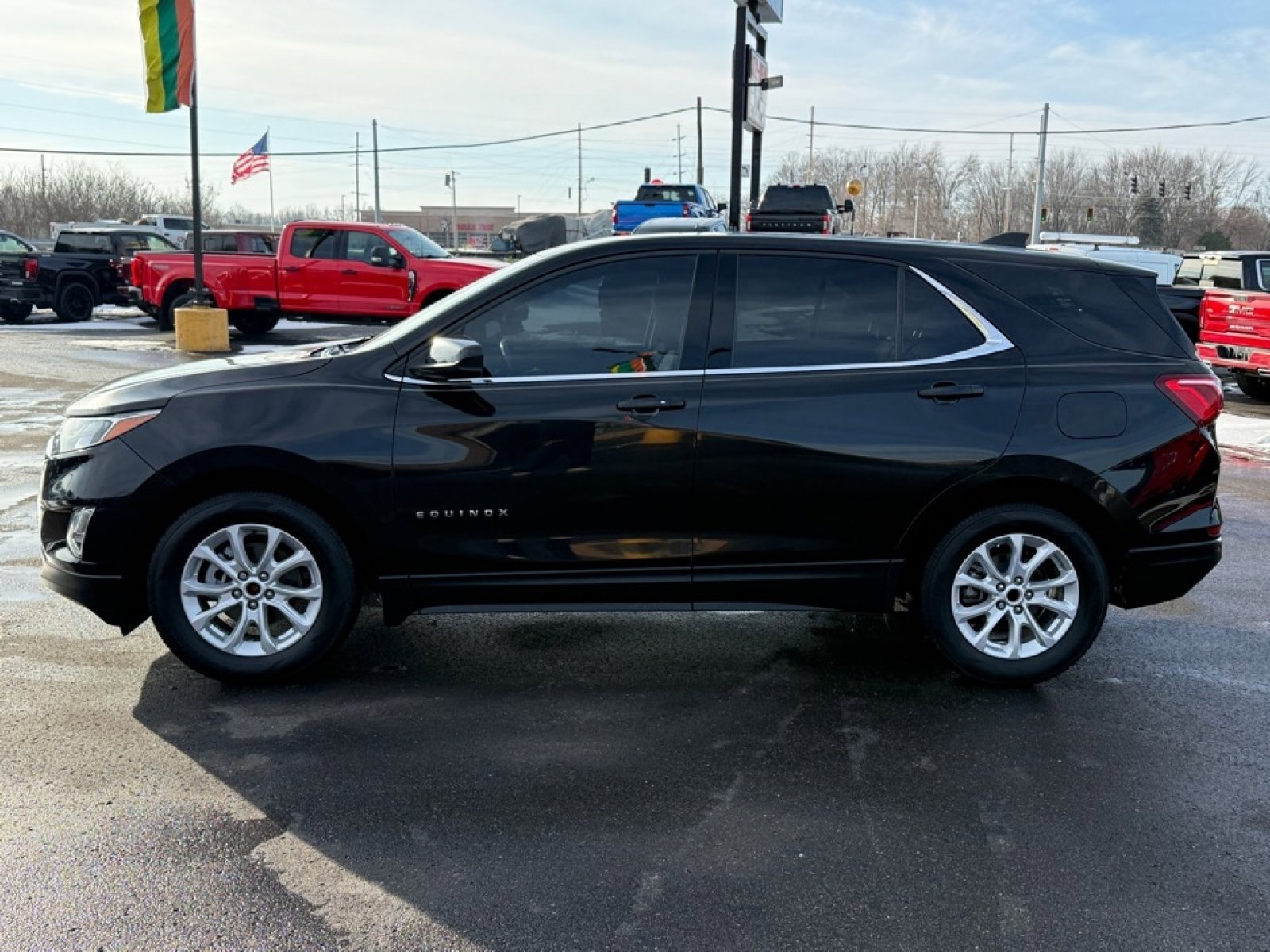 Used 2020 Chevrolet Equinox LT w/ Driver Convenience Package image 5