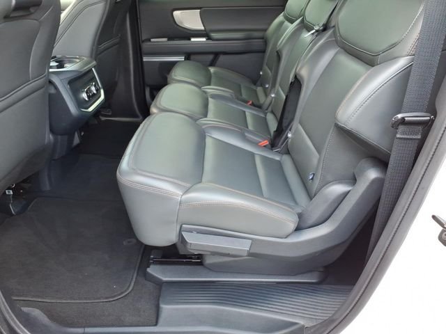 Used 2025 Ford Expedition Max Active AWD/4WD image 16