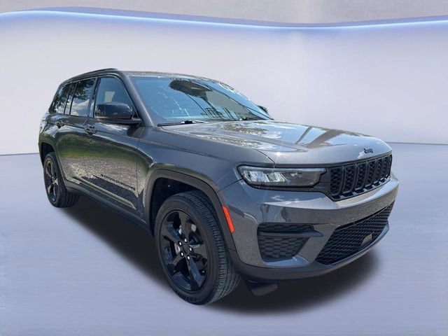 Used 2024 Jeep Grand Cherokee Altitude