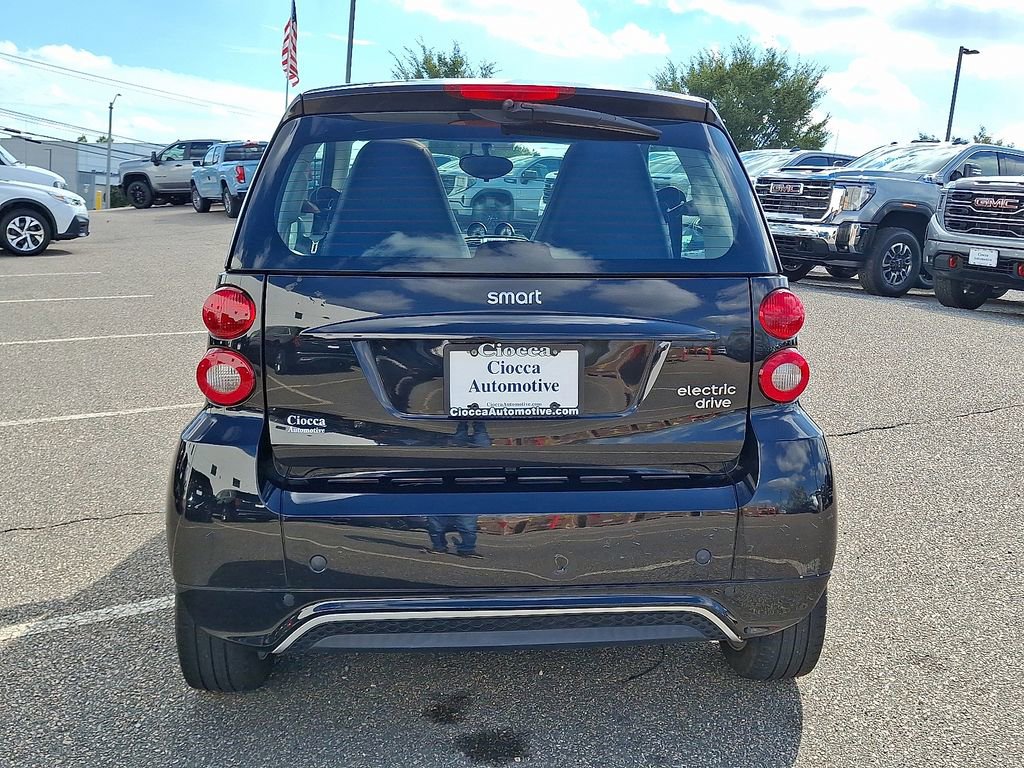Used 2013 smart fortwo electric drive image 8