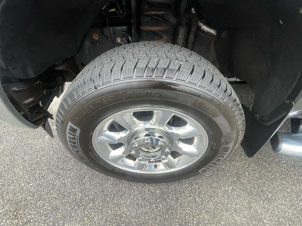 Used 2016 Ford F250 Lariat w/ Lariat Interior Package image 21