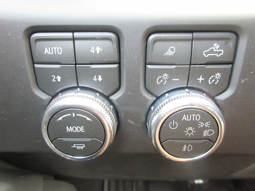 New 2026 GMC Sierra 1500 AT4 image 17