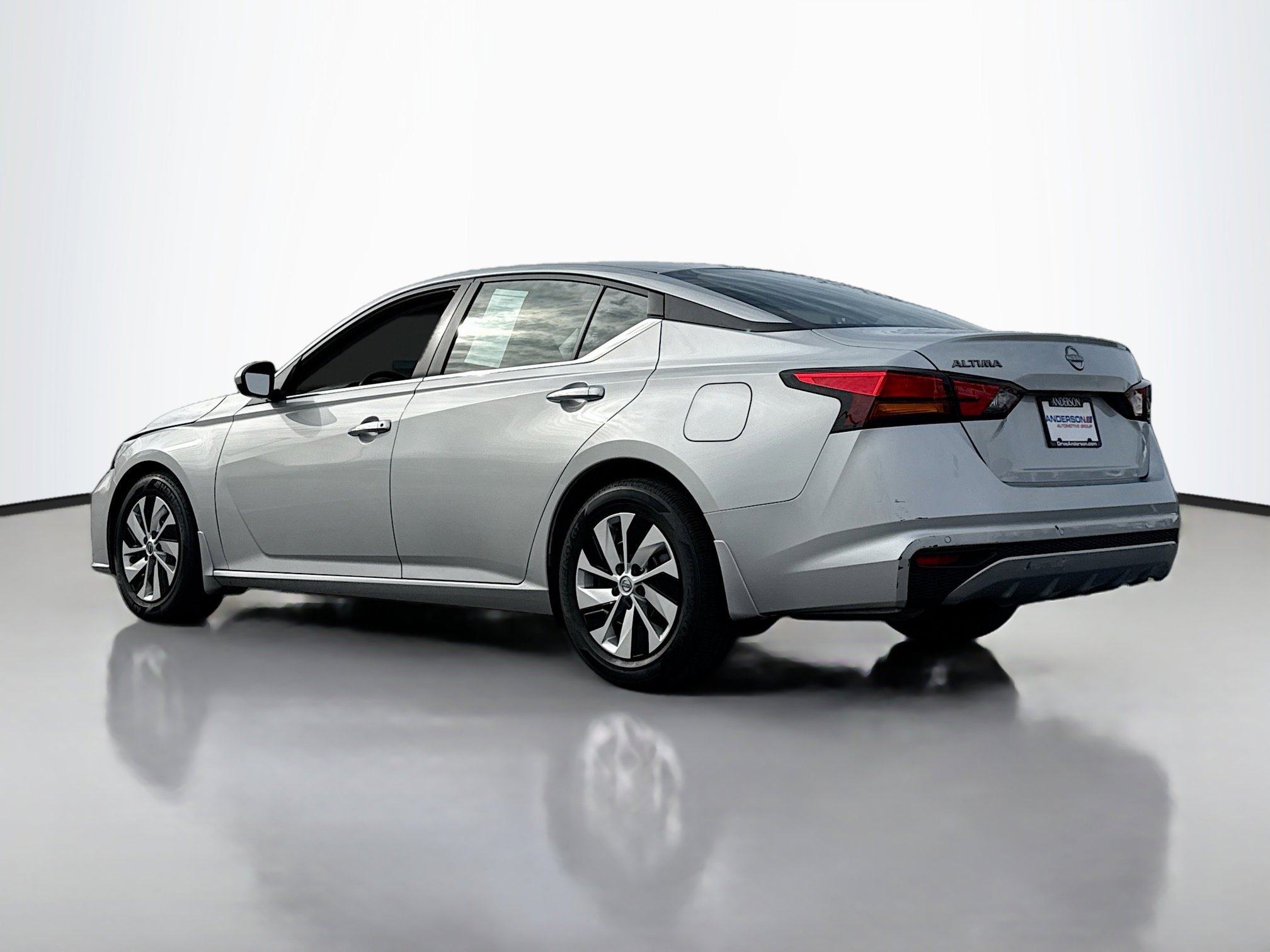 Used 2023 Nissan Altima 2.5 S image 12