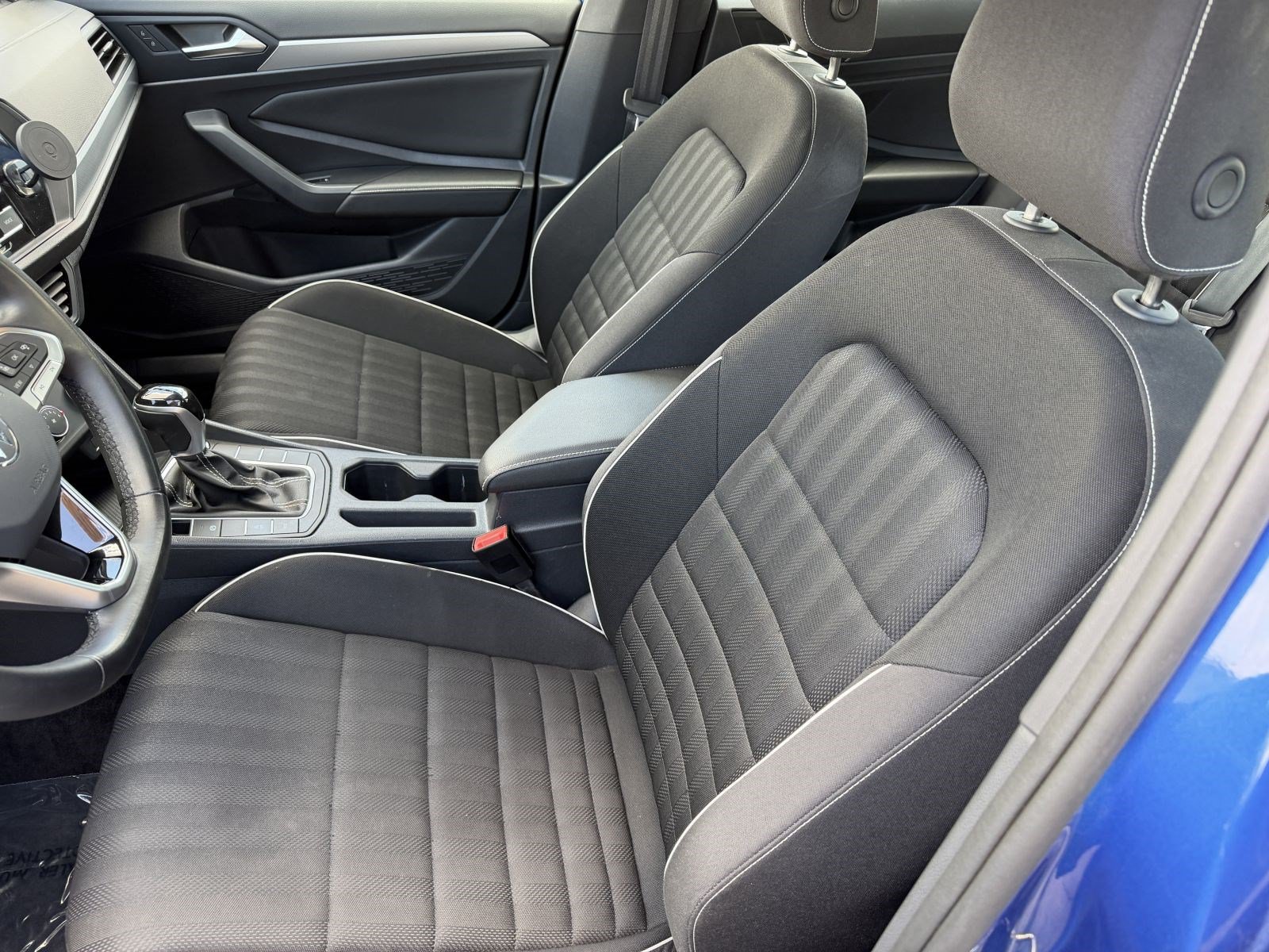 Used 2024 Volkswagen Jetta Sport FWD image 16