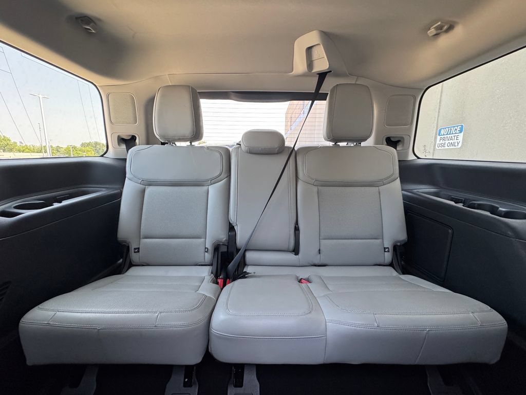 Used 2025 Ford Expedition Platinum AWD/4WD image 31