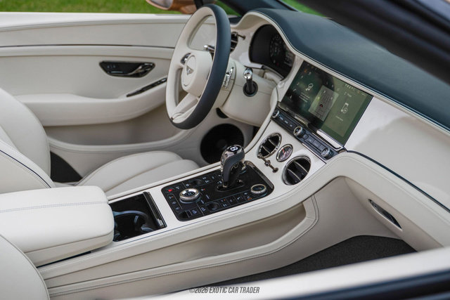 Used 2026 Bentley Continental GTC image 44