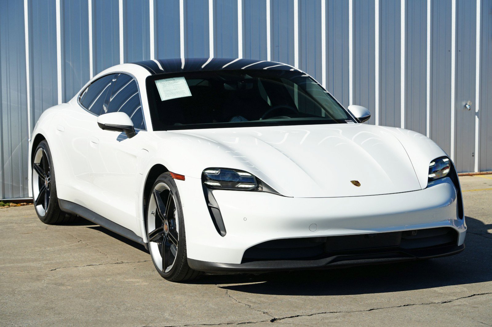 Used 2020 Porsche Taycan 4S image 56