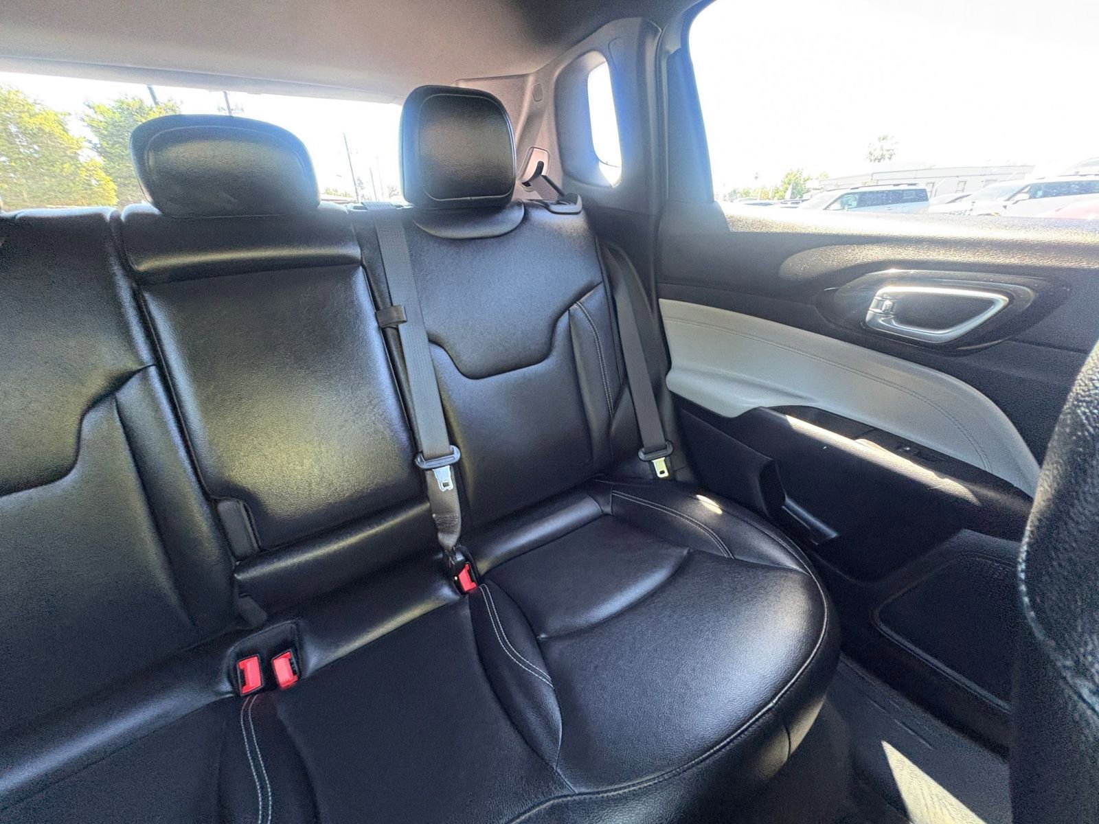 Used 2025 Jeep Compass Limited AWD/4WD image 38