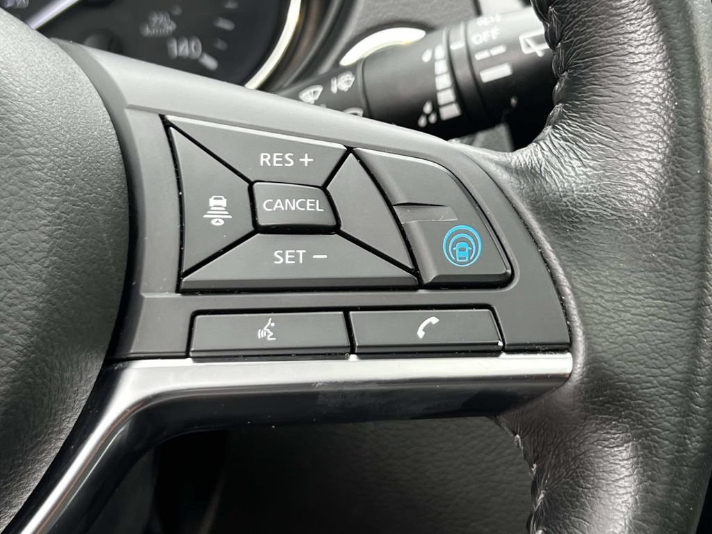 Used 2019 Nissan Rogue SV w/ Sun & Sound Touring Package AWD/4WD image 22