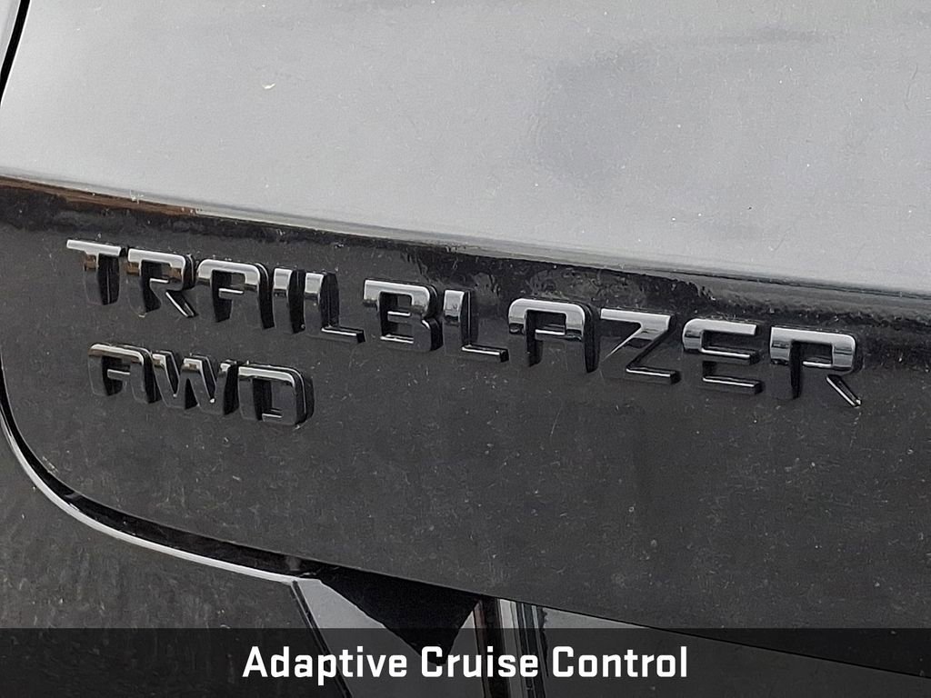 Used 2021 Chevrolet TrailBlazer RS w/ Technology Package image 23