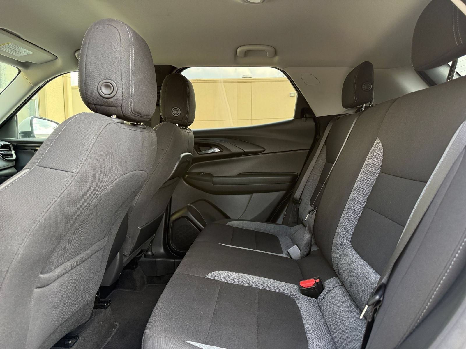 Used 2025 Chevrolet TrailBlazer LT FWD image 25