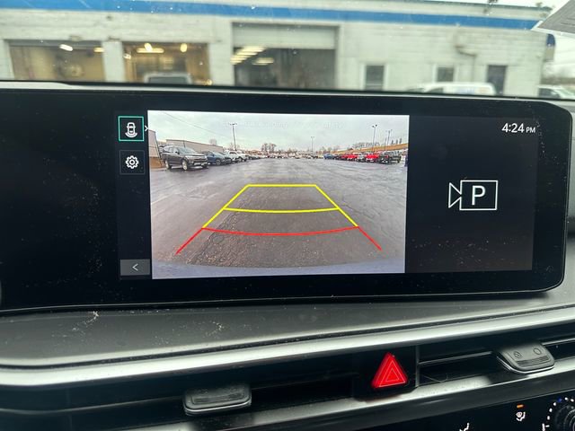 Used 2024 Kia Sorento LX image 25