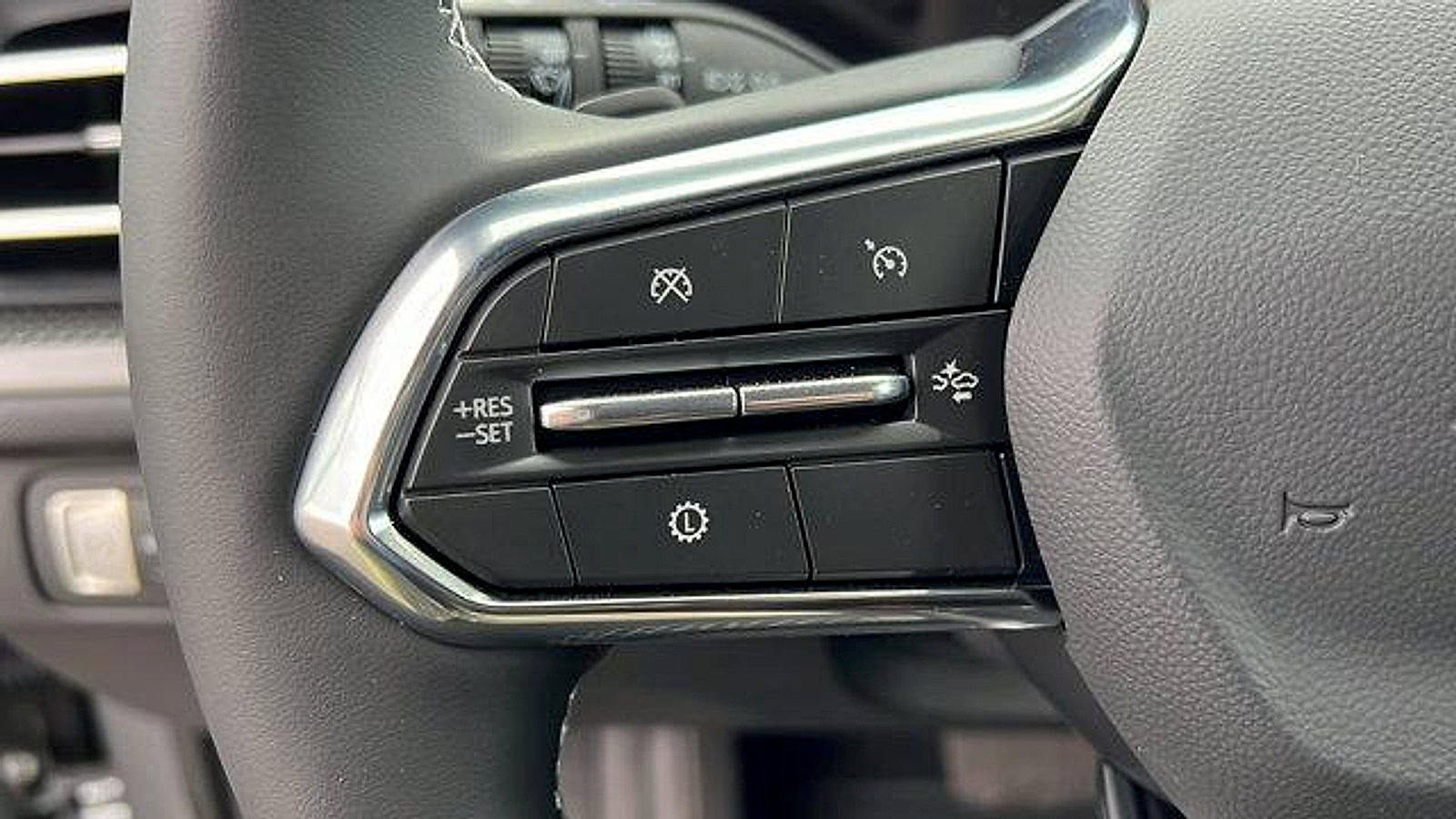 New 2026 Chevrolet Traverse LT w/ Driver Confidence Package image 25