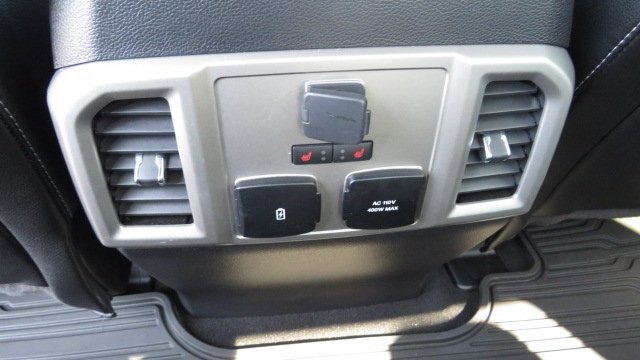 Certified 2020 Ford F250 Lariat w/ Lariat Value Package image 16