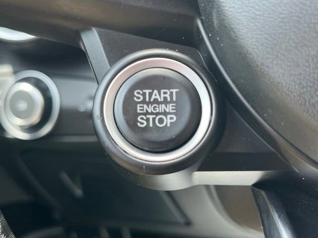 Used 2020 Alfa Romeo Giulia Ti w/ Active Blind Spot Package AWD/4WD image 17