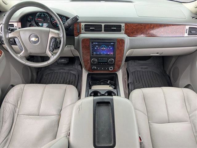 Used 2014 Chevrolet Tahoe LT RWD image 17