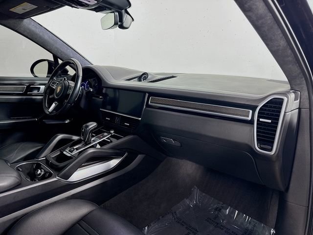 Used 2020 Porsche Cayenne Turbo image 31