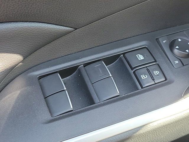 Used 2021 Toyota RAV4 XLE Premium image 30