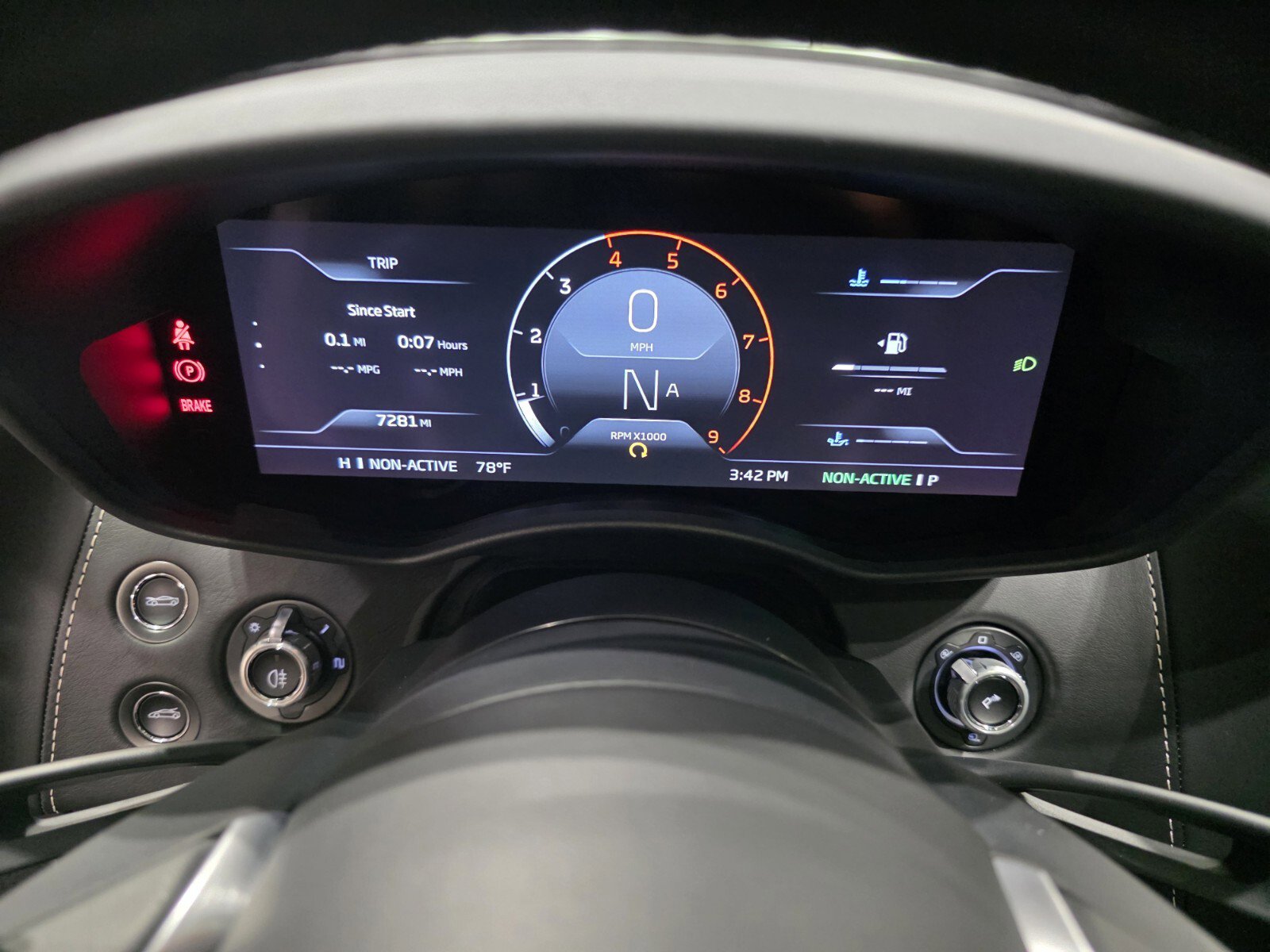 Used 2023 McLaren GT RWD image 12