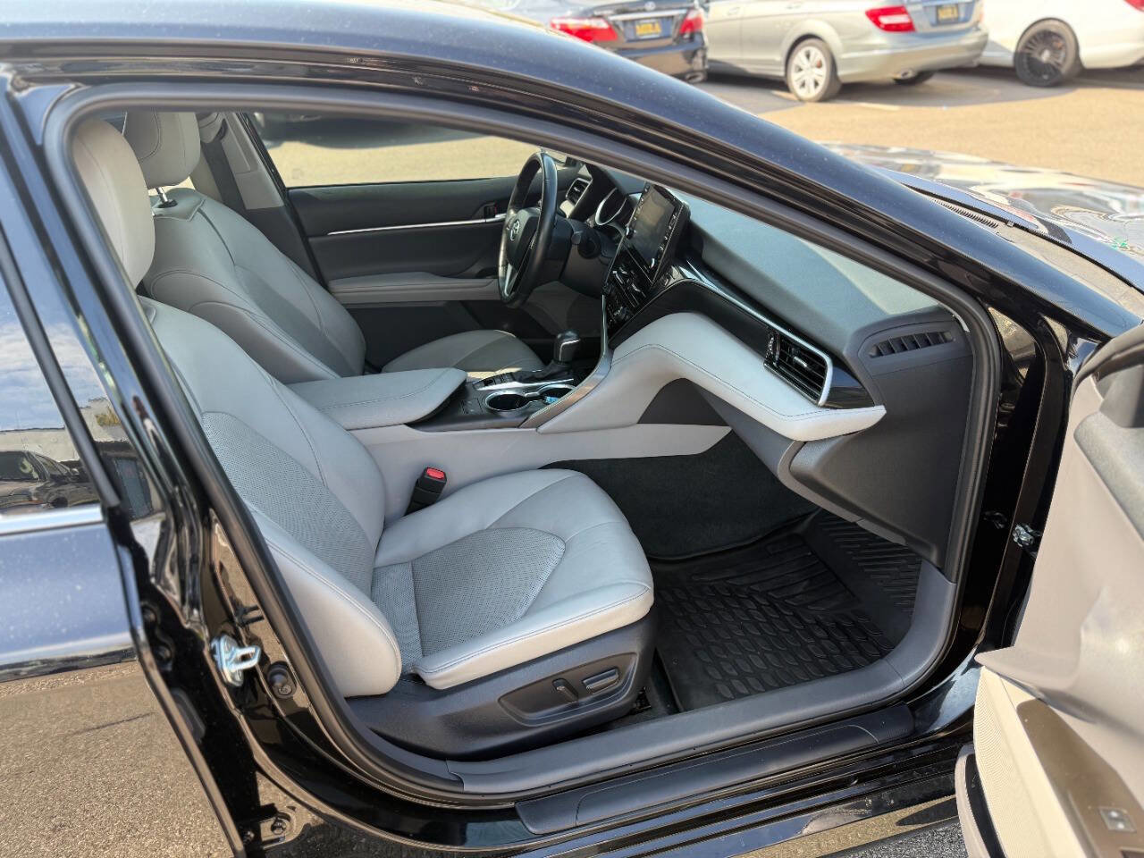 Used 2024 Toyota Camry XLE image 28