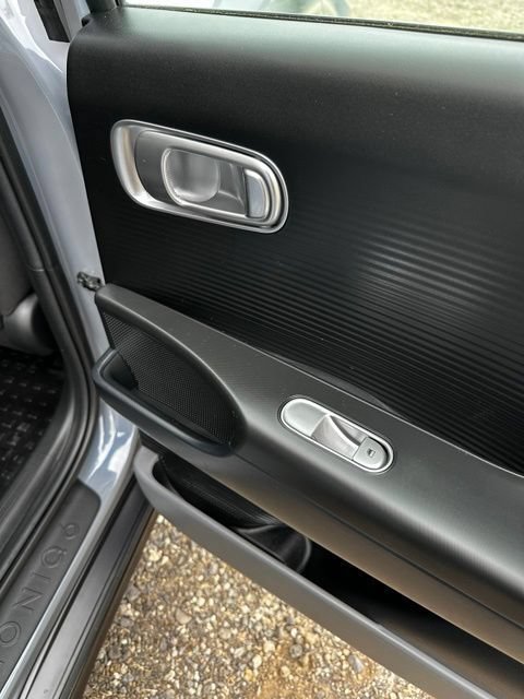 Certified 2025 Hyundai Ioniq 6 SE RWD image 16