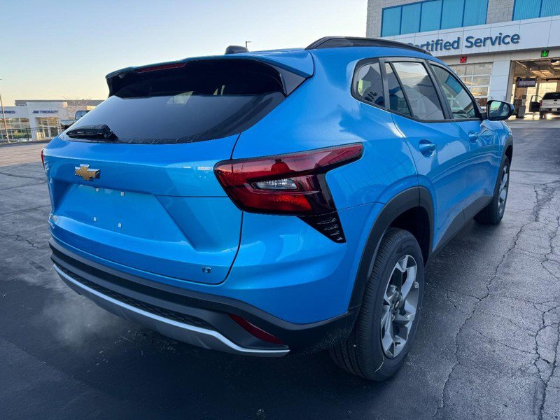 New 2026 Chevrolet Trax LT FWD image 25