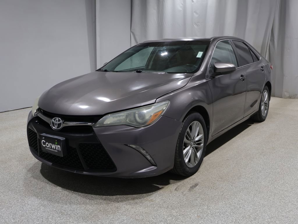 Used 2015 Toyota Camry SE image 6