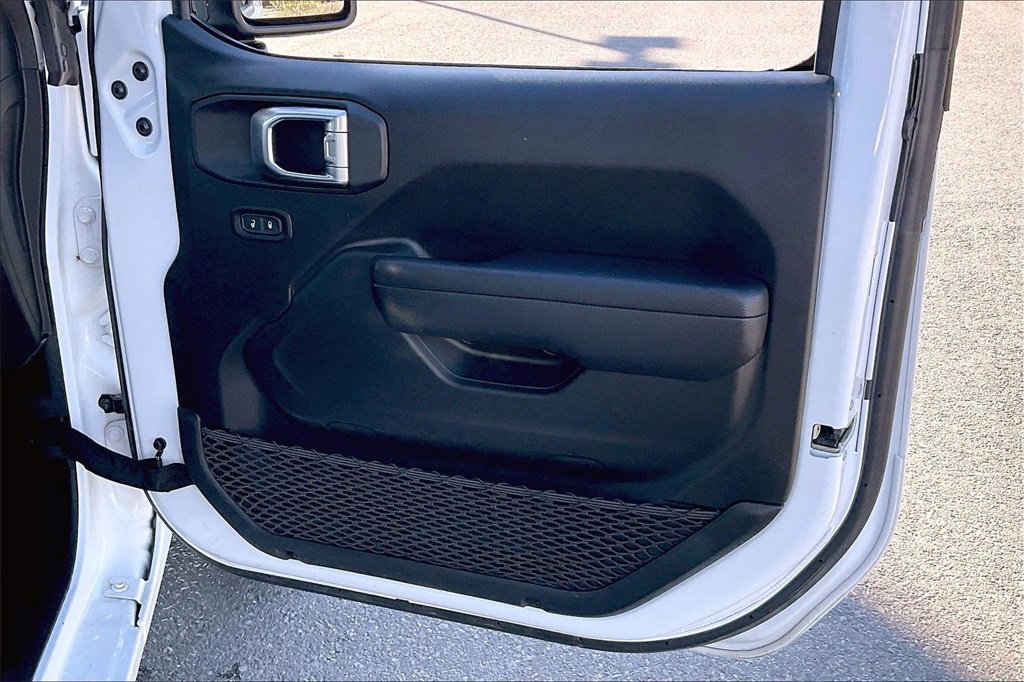 Used 2024 Jeep Wrangler Sport S image 22