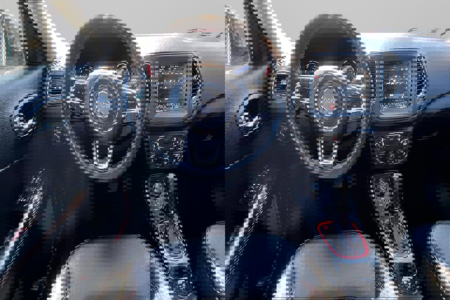 Used 2019 Jeep Compass Trailhawk image 5