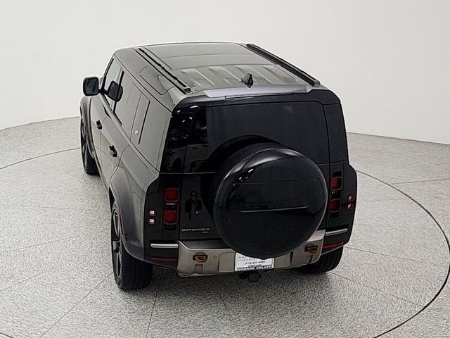 Certified 2023 Land Rover Defender 110 X-Dynamic SE image 32