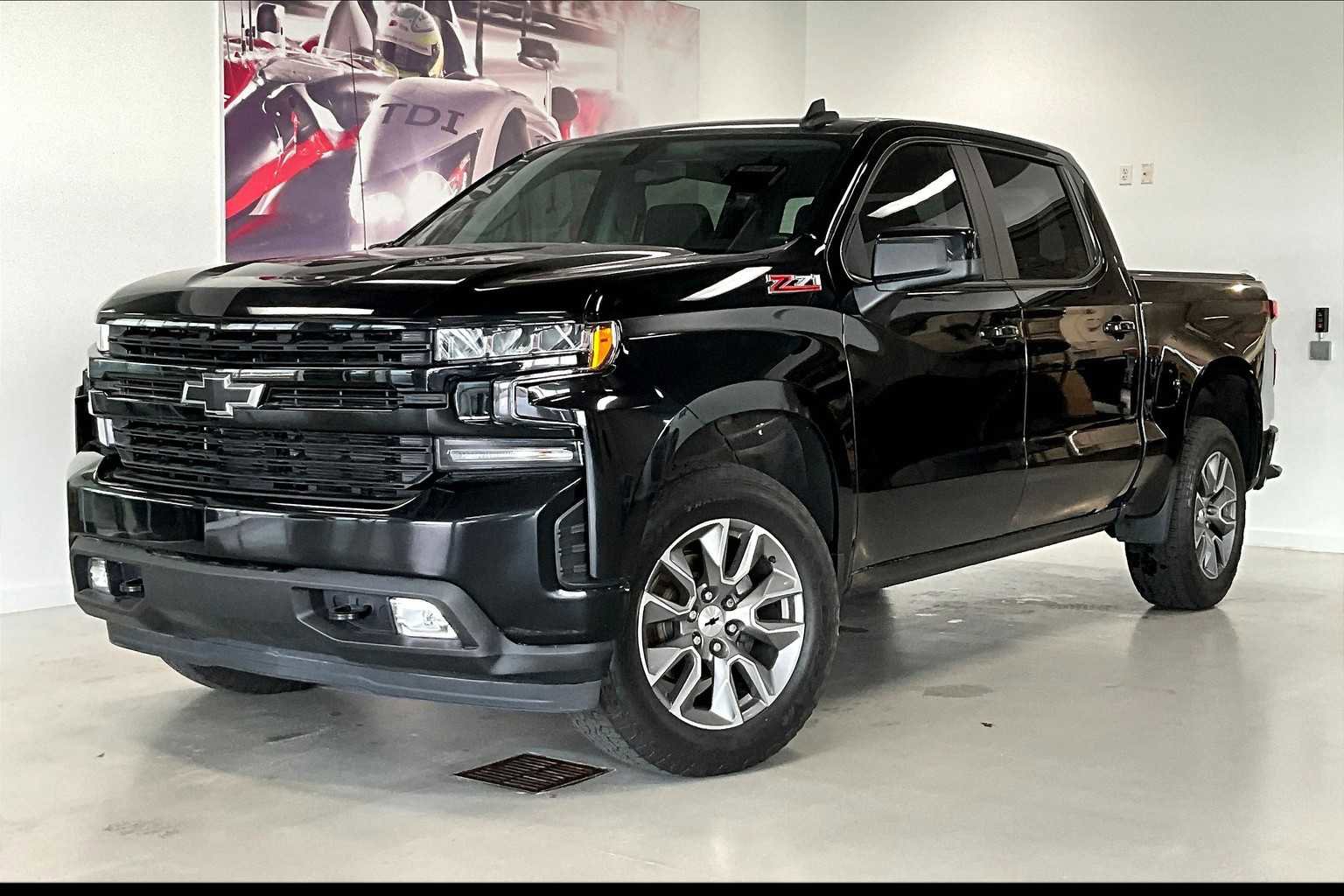 Used 2022 Chevrolet Silverado 1500 RST image 1